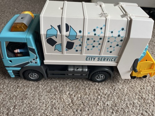 Large city service recycling - large,
