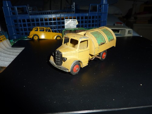 Dinky toys 252 bedford refuse - dinky,