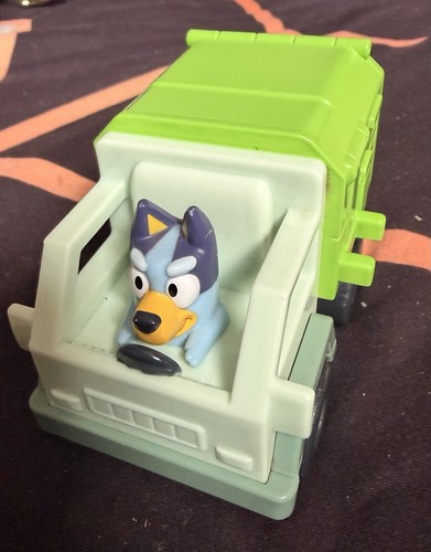 Bluey garbage truck bin lorry - truck,