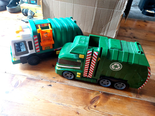 Large toy recycling bin - large, lorry