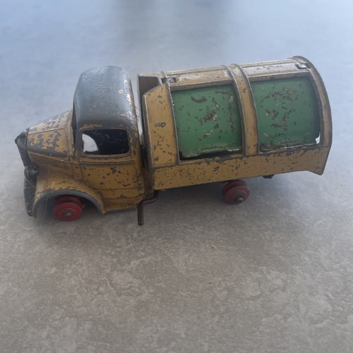 Dinky toys 252 - bedford, refuse